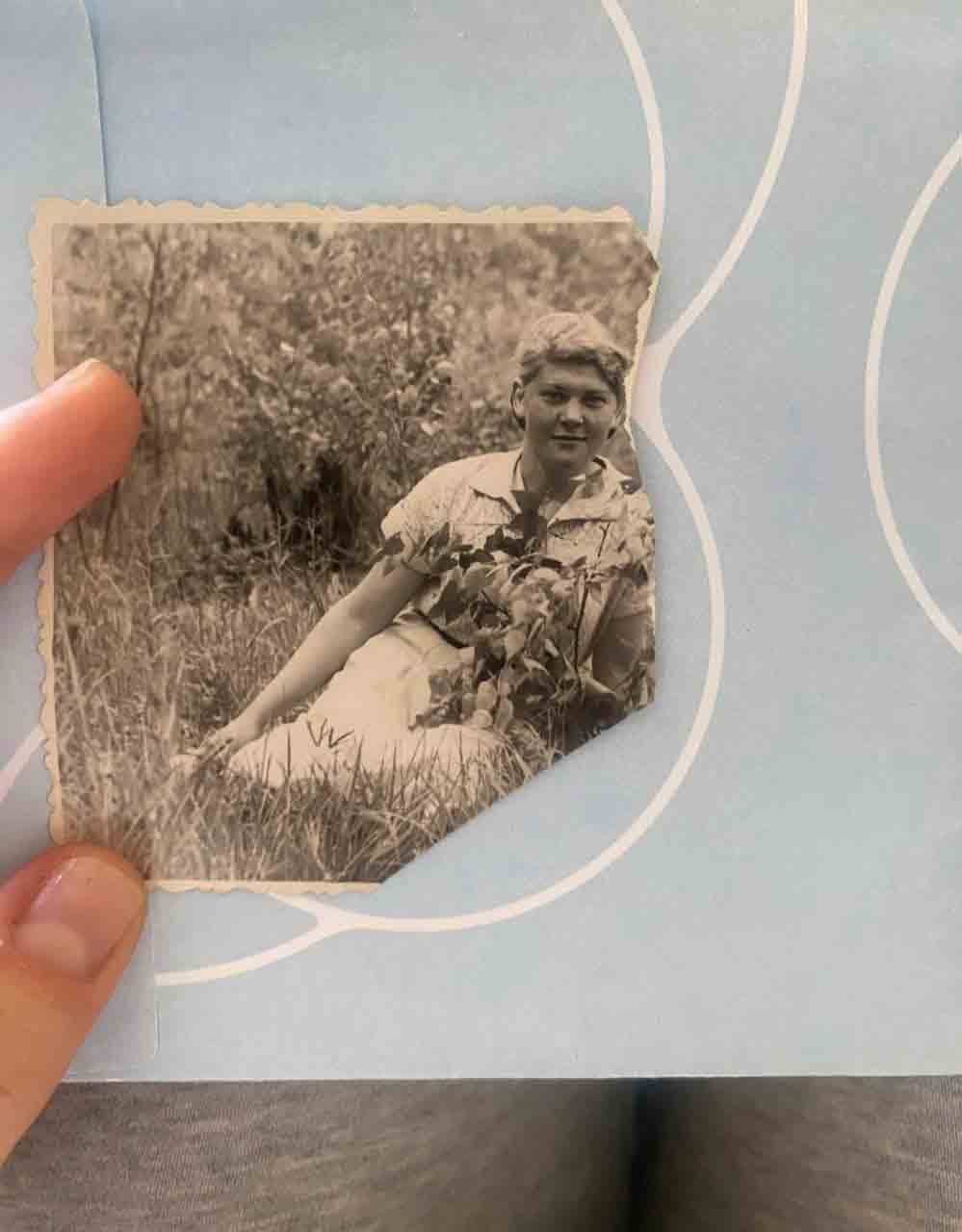 Старая фотография до реставрации и чистки